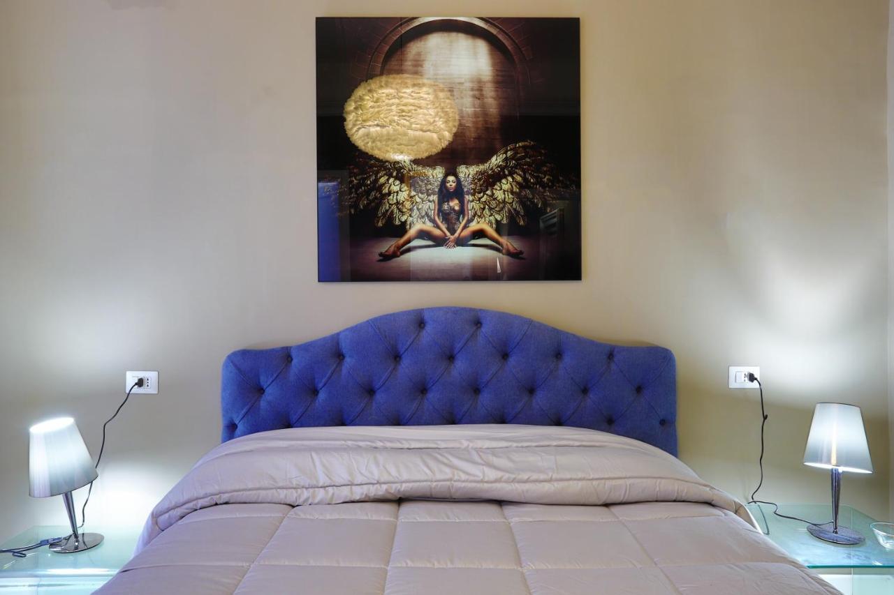 Bed and Breakfast Porto 53 Napoli Esterno foto