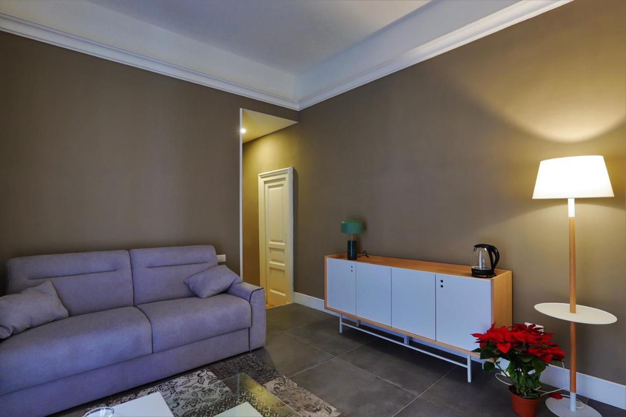 Bed and Breakfast Porto 53 Napoli Esterno foto