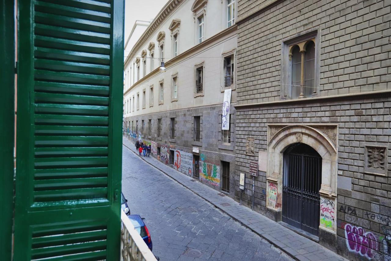Bed and Breakfast Porto 53 Napoli Esterno foto
