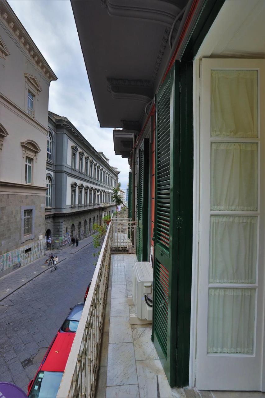 Bed and Breakfast Porto 53 Napoli Esterno foto